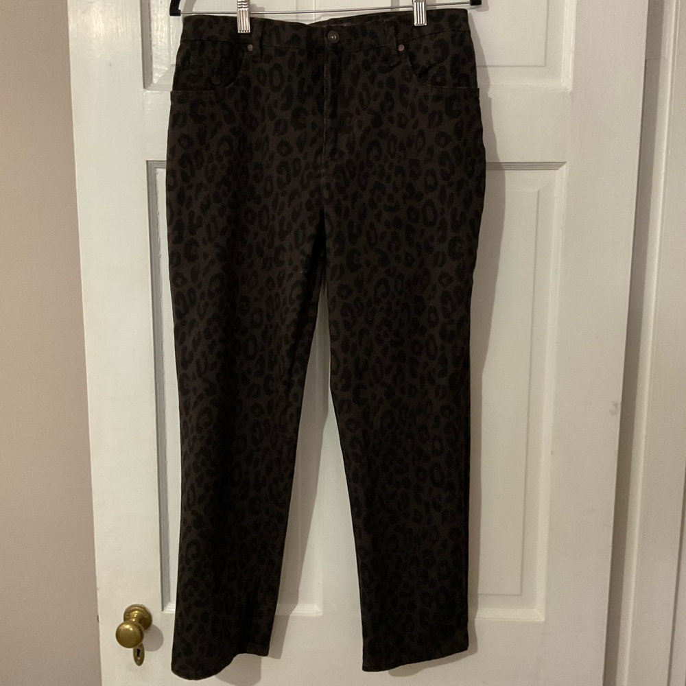 Animal print jeans/pants. Size 14P. Gloria Vanderbilt